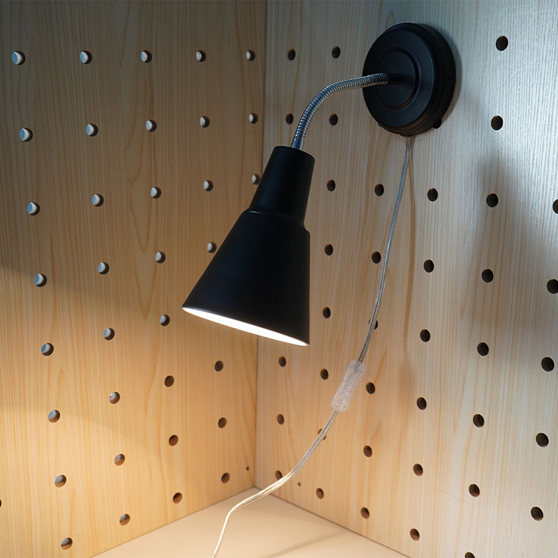 Swing-Lengen Wall Lamps